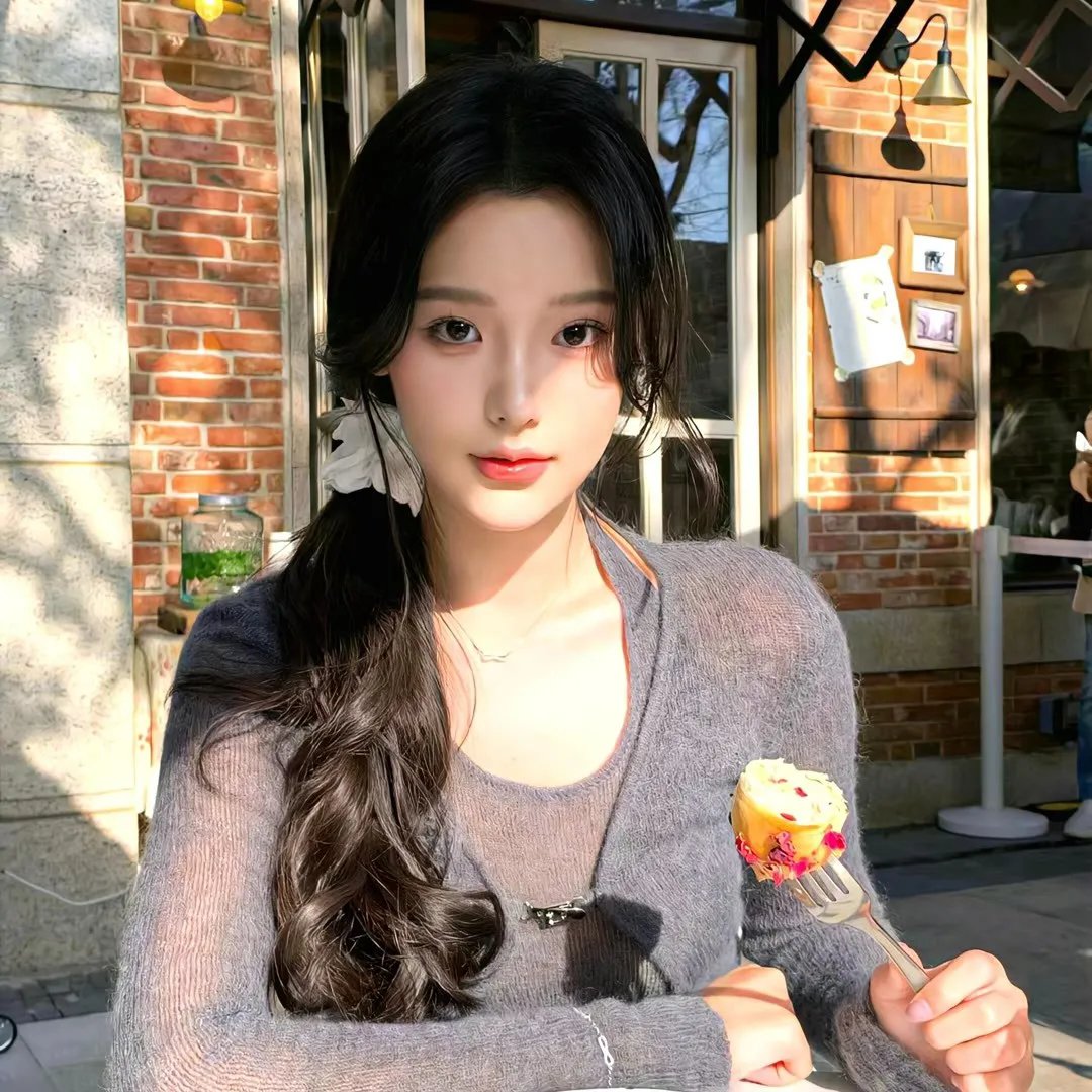 手持绣春刀，请奸佞赴死